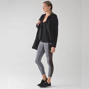 Lululemon Wild And Free Tight Legging
Fall Net White Black / Black